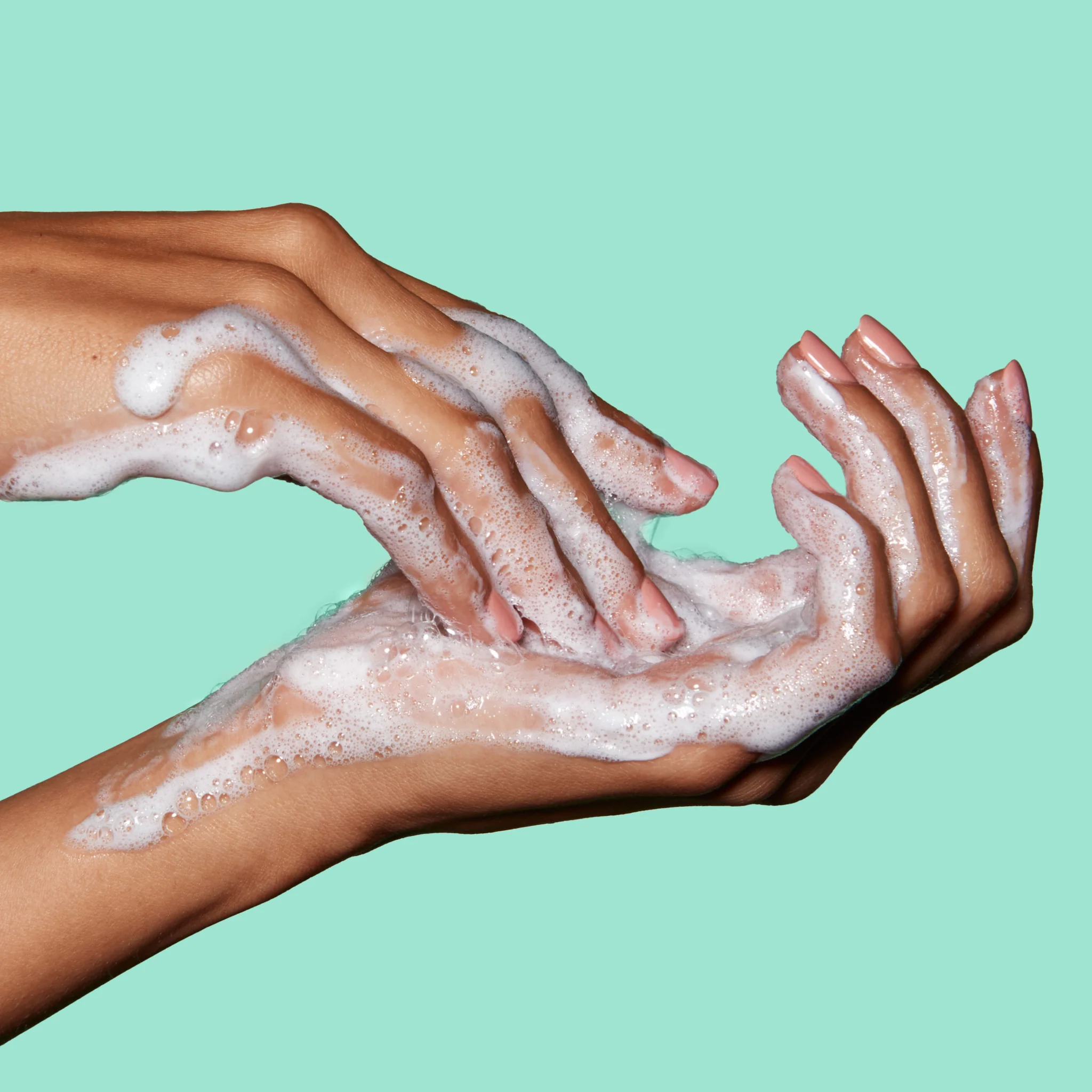 Miracle Clear Gentle Exfoliating Cleanser - Image 5